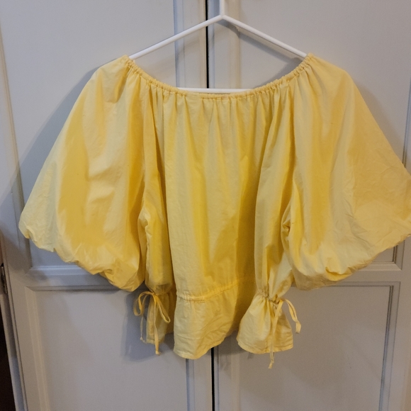 Levis puff sleeve cotton blouse -Size medium - Picture 2 of 11